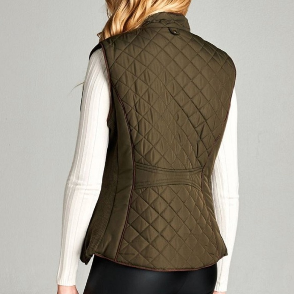 Cute and Cozy Shearling Lined Quilted Padding Vest - Picture 3 of 4